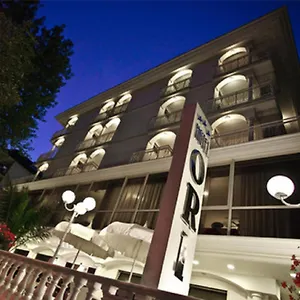 hotel-ori.emilia-romagnahotels.net/